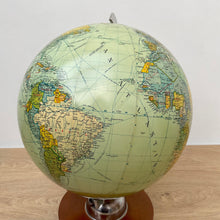 Load image into Gallery viewer, 1960&#39;s &#39;JRO Globus&#39; Illuminated German Globe
