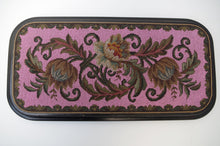 Load image into Gallery viewer, A Beautiful Victorian Beadwork Tray
