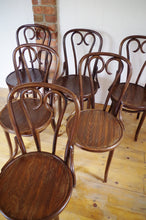 Load image into Gallery viewer, A Set of Six Radomsko Bentwood &quot;Sweetheart&quot; Chairs (Thonet No.16)
