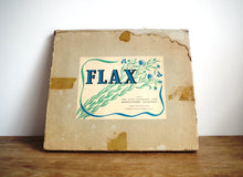 Load image into Gallery viewer, Flax Spinners &amp; Manufacturering Vintage Educational Sample Box
