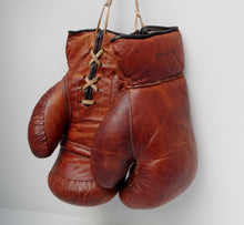 Load image into Gallery viewer, 1940&#39;s Mark Cross Men&#39;s Leather Boxing Gloves
