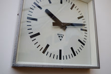 Load image into Gallery viewer, 1980&#39;s Pragotron Wall Clock
